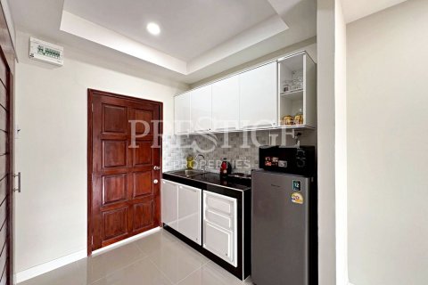 สตูดิโอในคอนโดมิเนียมในพัทยา, ประเทศไทย № 208960 - รูปถ่าย 2