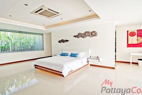House in Bang Lamung, Thailand 3 bedrooms № 32545 - photo 9
