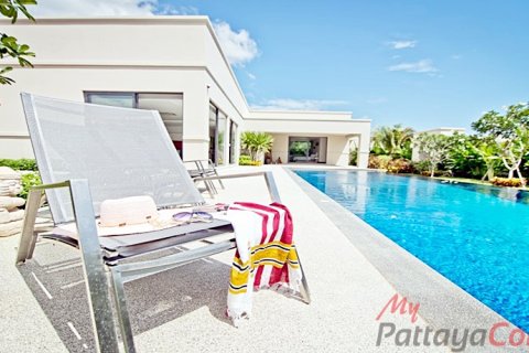 House in Bang Lamung, Thailand 3 bedrooms № 32545 - photo 11