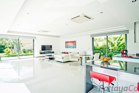 House in Bang Lamung, Thailand 3 bedrooms № 32545 - photo 5