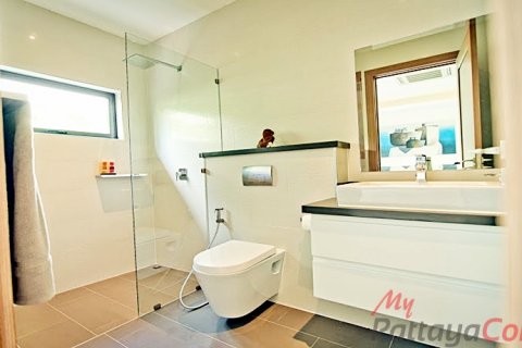 House in Bang Lamung, Thailand 3 bedrooms № 32545 - photo 7