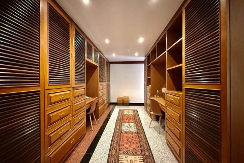 House in Bang Sare, Thailand 4 bedrooms № 156778 - photo 22