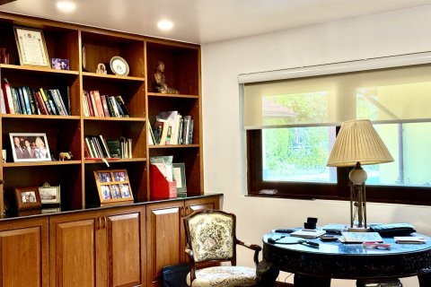 House in Bang Sare, Thailand 4 bedrooms № 156778 - photo 20