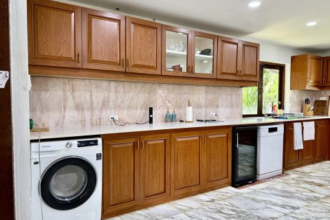 House in Bang Sare, Thailand 4 bedrooms № 156778 - photo 13