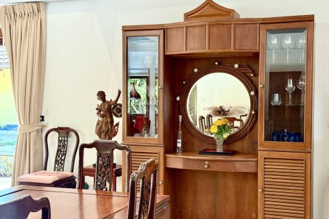 House in Bang Sare, Thailand 4 bedrooms № 156778 - photo 15