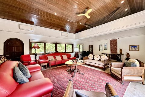 House in Bang Sare, Thailand 4 bedrooms № 156778 - photo 5