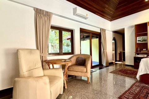 House in Bang Sare, Thailand 4 bedrooms № 156778 - photo 21