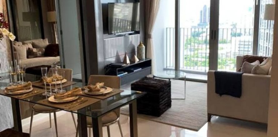 Кондоминиум с 2 спальнями в Сатхоне, Бангкок, Таиланд № 140232