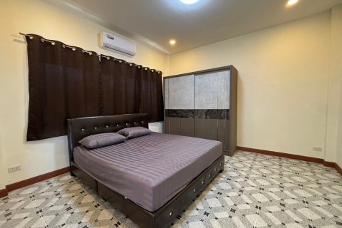 House in Cha-am, Thailand 2 bedrooms № 145769 - photo 9