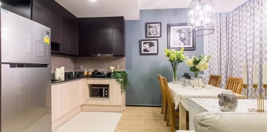 Condo in Watthana, Bangkok, Thailand, 2 bedrooms № 139568