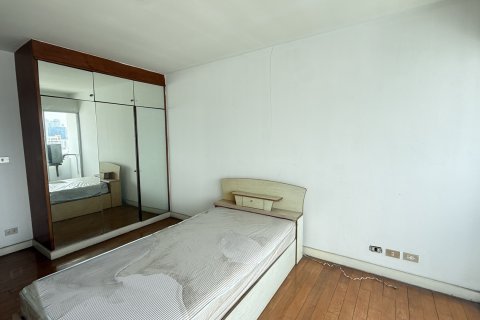 Condo à Yan Nawa, Bangkok, Thaïlande, 3 chambres  № 148974 - photo 11