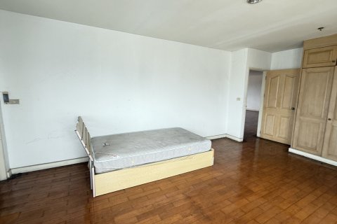 Condo à Yan Nawa, Bangkok, Thaïlande, 3 chambres  № 148974 - photo 14