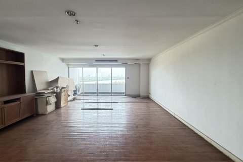 Condo à Yan Nawa, Bangkok, Thaïlande, 3 chambres  № 148974