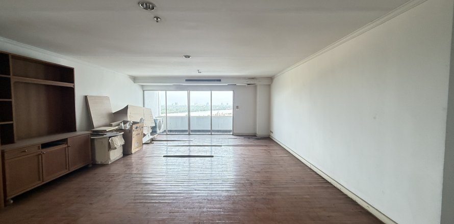 Condo à Yan Nawa, Bangkok, Thaïlande, 3 chambres  № 148974