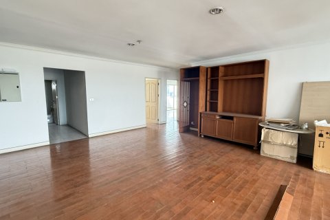 Condo à Yan Nawa, Bangkok, Thaïlande, 3 chambres  № 148974 - photo 7