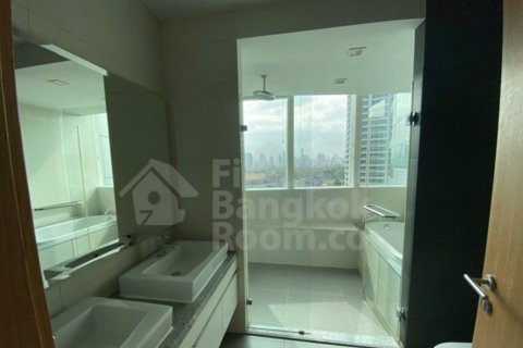 Condo in Khlong Toei, Bangkok, Thailand, 2 bedrooms  № 148975 - photo 9