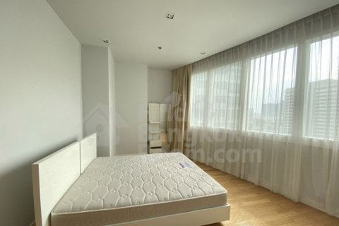 Condo in Khlong Toei, Bangkok, Thailand, 2 bedrooms  № 148975 - photo 8