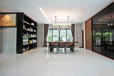 House in Bang Khae, Bangkok, Thailand 4 bedrooms № 162034 - photo 12