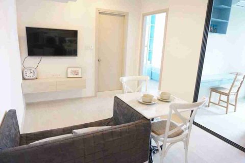 Condo in Bangkok, Thailand, 2 bedrooms № 183462 - photo 4