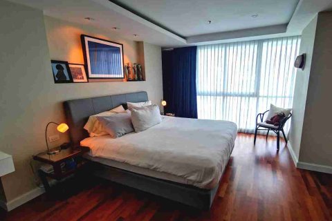 Condo in Bangkok, Thailand, 2 bedrooms № 183461 - photo 16