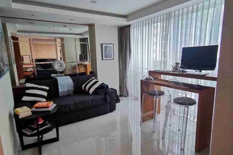 Condo in Bangkok, Thailand, 2 bedrooms № 183461 - photo 13