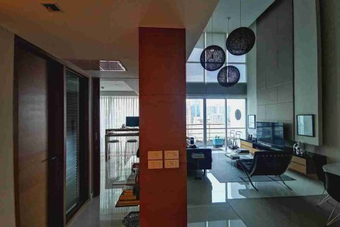 Condo in Bangkok, Thailand, 2 bedrooms № 183461 - photo 18