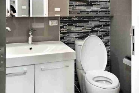 Condo in Bangkok, Thailand, 1 bedroom № 183466 - photo 8