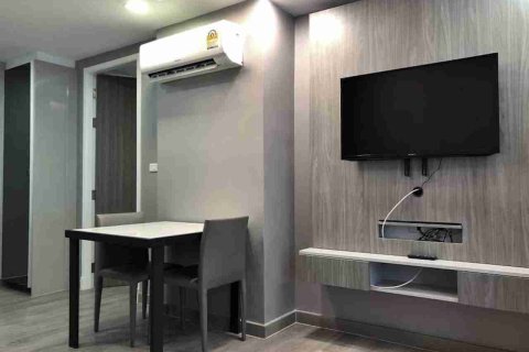 Condo in Bangkok, Thailand, 1 bedroom № 183466 - photo 3