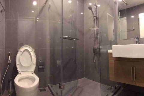 Condo in Thonburi, Bangkok, Thailand, 2 bedrooms № 183465 - photo 9
