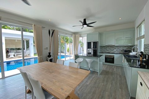 Villa in Hua Hin, Thailand 3 bedrooms № 168356 - photo 19