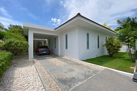 Villa in Hua Hin, Thailand 3 bedrooms № 168356 - photo 9