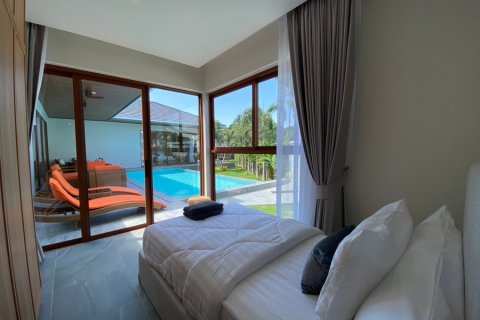 Villa in Hua Hin, Thailand 4 bedrooms № 168386 - photo 28