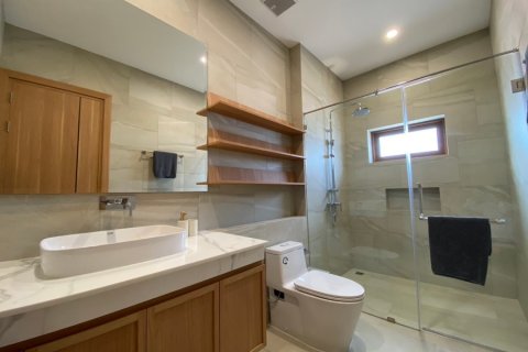 Villa in Hua Hin, Thailand 4 bedrooms № 168386 - photo 24