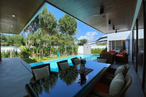 Villa in Hua Hin, Thailand 4 bedrooms № 168386 - photo 6