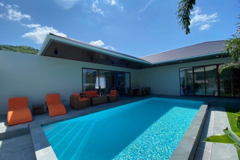 Villa in Hua Hin, Thailand 4 bedrooms № 168386