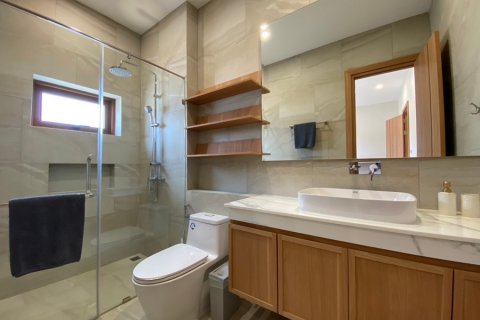 Villa in Hua Hin, Thailand 4 bedrooms № 168386 - photo 30