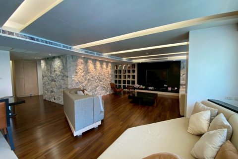 Condo in Hua Hin, Thailand, 3 bedrooms  № 168355 - photo 9