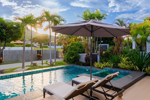 Villa in Hua Hin, Thailand 2 bedrooms № 168388 - photo 5