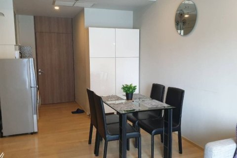 Студия в кондо в Клонг Тоэй, Бангкок, Таиланд № 163532 - фото 2