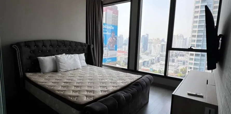 Condo in Huai Khwang, Bangkok, Thailand, 2 bedrooms  № 163531