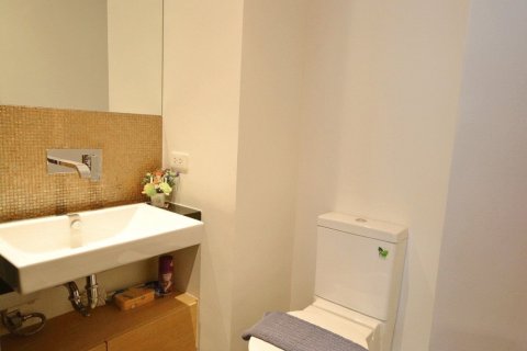 Studio in the Condo in Khlong Toei, Bangkok, Thailand  № 162102 - photo 8