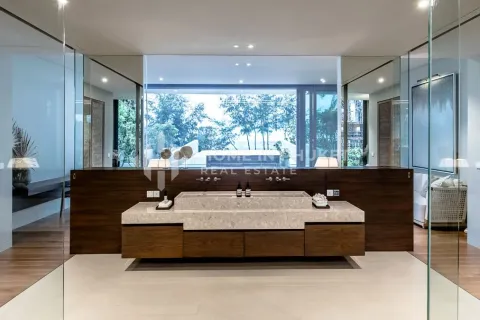 House in Phang Nga, Thailand 3 bedrooms № 170364 - photo 11