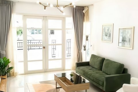 Дом в Паттайе, Таиланд с 4 комнатами  № 170368 - фото 4