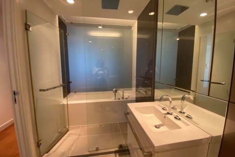Condo à Pathum Wan, Bangkok, Thaïlande, 2 chambres № 208480 - photo 11
