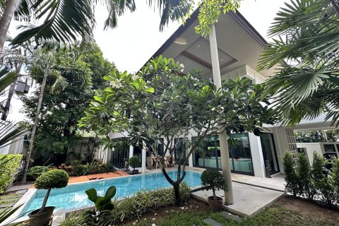 Villa in Phuket, Thailand 3 bedrooms № 150371 - photo 18