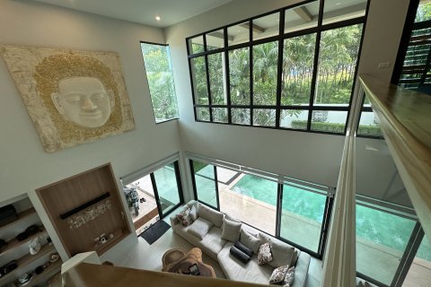Villa in Phuket, Thailand 3 bedrooms № 150371 - photo 12