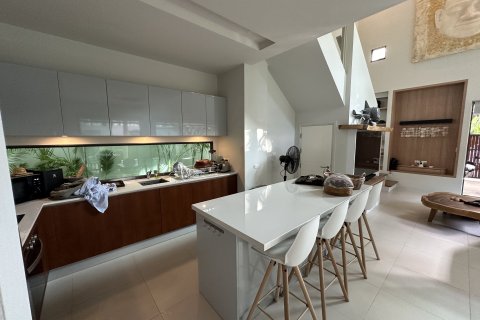 Villa in Phuket, Thailand 3 bedrooms № 150371 - photo 10