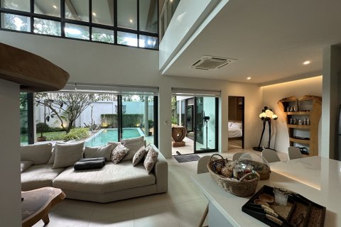 Villa in Phuket, Thailand 3 bedrooms № 150371 - photo 9
