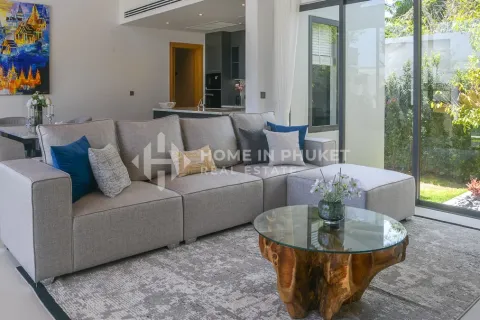 House in Phuket, Thailand 4 bedrooms № 209532 - photo 4
