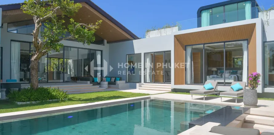 House in Phuket, Thailand 4 bedrooms № 209532